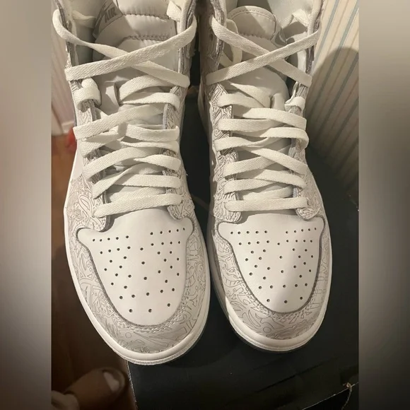 Air Jordan 1 Retro 30th Anniversary Laser 2015 Size 11.5